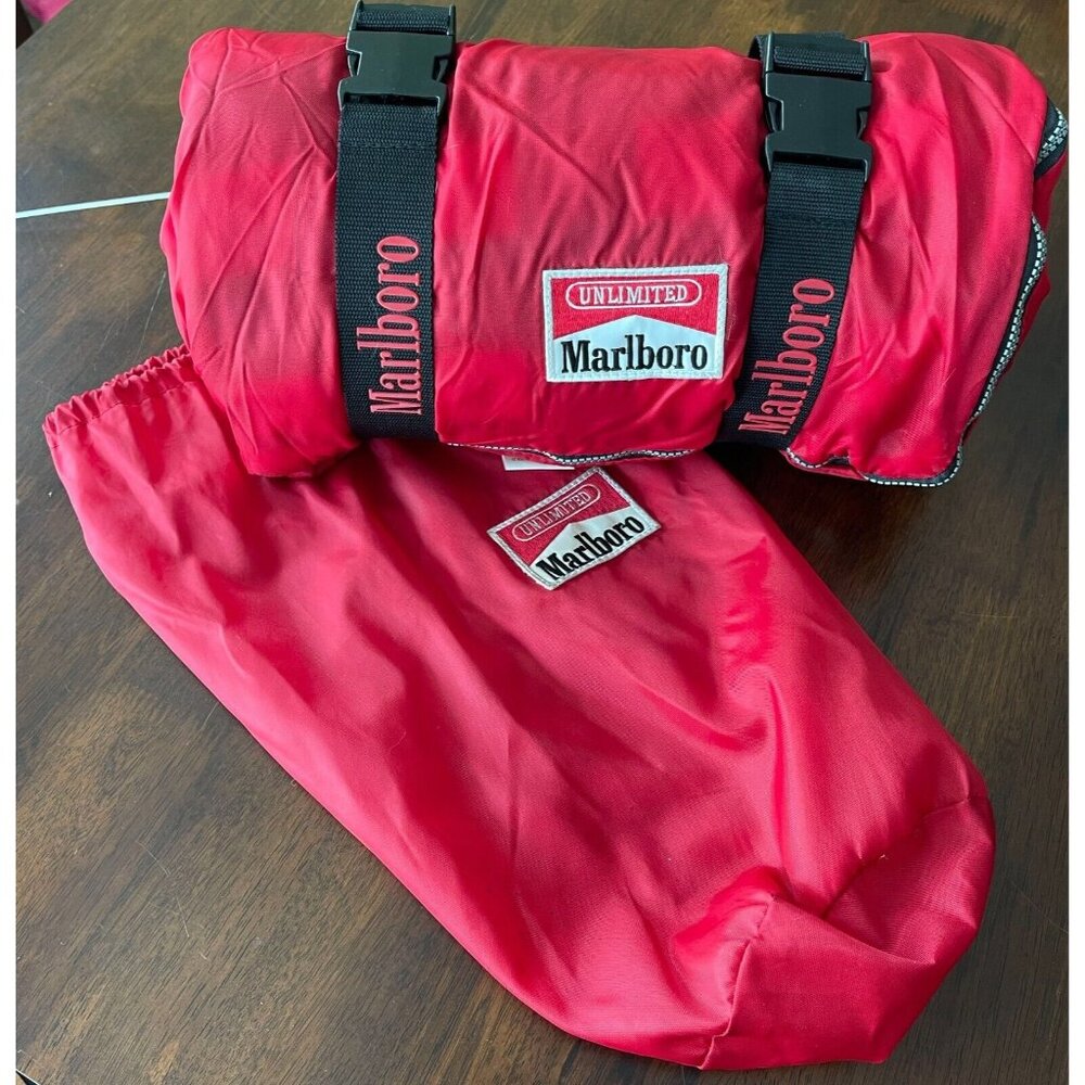 VTG Marlboro Unlimited Sleeping Bag Adult Fleece Lined &‎ Carrying Zip Packable